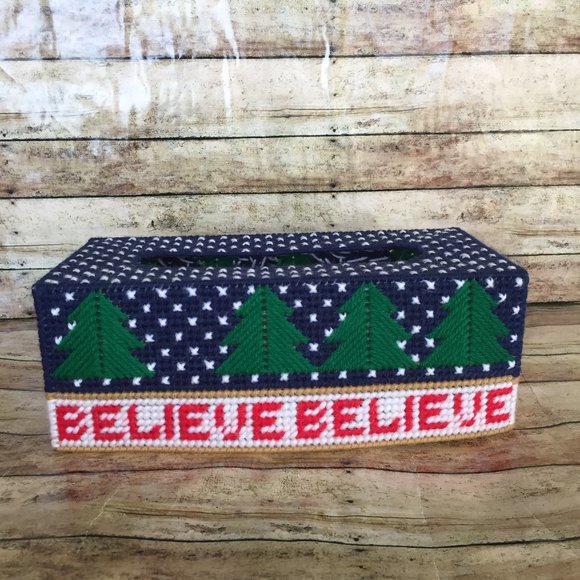 Handmade Needlepoint Christmas Tissue Box Cover - Picture 1 of 3